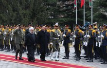 President officially receives Chinese President