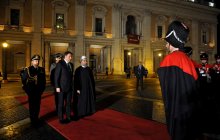 Italian PM officially receives Dr Rouhani, bilateral discussions