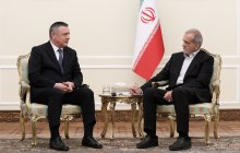 دکتر پزشکیان: اسناد همکاری‌های متعدد میان ایران و ازبکستان نشانه روابط عمیق و رو به رشد دو کشور است/ رئیس مجلس ازبکستان: ایران را شریک اصلی و راهبردی خود در منطقه می‌دانیم