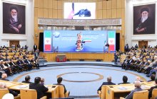 دولت آماده تعامل گسترده با تولیدکنندگان و تاجران برای حل مشکلات تولید و صادرات است