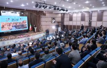 راه برون‌رفت از وضعیت موجود در گفت‌وگوی علمی، عقلانی و مستمر نهفته است/ ما مصمم هستیم ایران و فرهنگ و تاریخش را حفظ کنیم/ عزت ملی خط قرمز ماست/ مردم لرستان با پیشینه رشادت و دلاوری در برابر قلدری سر خم نمی کنند