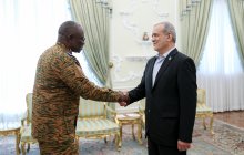 دیدار وزیر دفاع و جنگ بورکینافاسو با رئیس جمهور