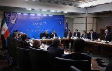 حضور سرزده دکتر پزشکیان در نشست اصناف و بازاریان / تاکید بر ضرورت هم‌افزایی دولت و اصناف برای حفظ ثبات بازار/ لزوم مقابله هماهنگ با اخلال در بازار و احتکار/ تاکید بر اهمیت نقش راهبردی اصناف در حفظ آرامش اقتصادی کشور/روایت رئیس‌جمهور از دیدار با رهبر معظم انقلاب