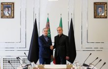 دکتر پزشکیان: قدردان حمایت‌های ترکمنستان از ایران در روزهای سخت هستیم/ ایران و ترکمنستان الگویی ماندگار از برادری و حسن همجواری هستند/ روابط با ترکمنستان با قدرت و جدیت بیشتری دنبال خواهد شد/ قربانقلی بردی محمداف: رهبر شهید ایران شخصیت والا جایگاهی رفیع در میان ملت‌های منطقه داشت/ ترکمنستان همواره در کنار ملت و دولت ایران خواهد بود