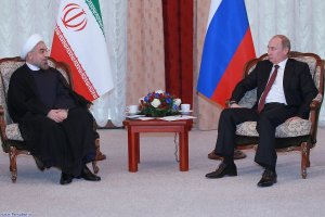 سفر به قرقیزستان - دیدار با رییس‌جمهور روسیه در حاشیه اجلاس سران سازمان همکاری‌های شانگهای در قرقیزستان