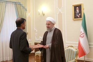 دریافت استوارنامه سفیر جدید سریلانکا