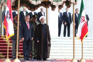 استقبال رسمی دکتر روحانی از رییس‌ جمهوری اتریش