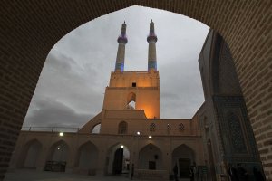 بازدید دکتر مولاوردی از مسجد جامع یزد