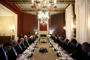 مصمم هستیم که حجم مبادلات تجاری دو کشور طی 10 سال آینده به 60 میلیارد دلار برسد/ تاکید بر تنظیم سند همکاریهای بلند مدت