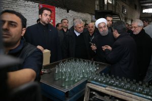بازدید رییس جمهوری از کارخانه شیشه سازی مینا