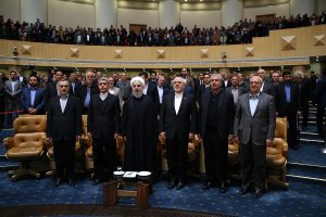 آغاز همایش «اجرای برجام؛فصلی نو در اقتصاد ایران» با حضور رییس جمهوری