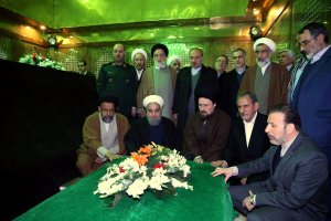 تجدید میثاق رییس جمهوری و اعضای هیات دولت با آرمانهای بلند امام راحل و شهیدان