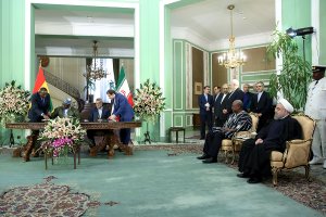 امضای اسناد و نشست مشترک خبری