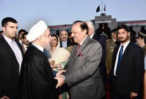 دکتر روحانی اسلام آباد را به مقصد تهران ترک کرد