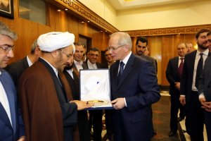 یونسی در دیدار رییس آژانس فدرال امور اقلیت‌های فدراسیون روسیه