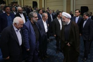 ضیافت افطار با اهالی فرهنگ و هنر