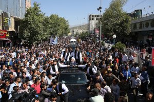 استقبال پرشور مردم استان کهگیلویه و بویر احمد از رییس جمهوری و کاروان تدبیر و امید