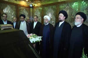 تجدید میثاق رییس جمهوری و اعضای دولت با آرمان های امام راحل و شهیدان