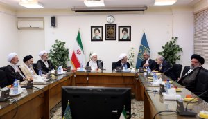 حضور دکتر نهاوندیان در جلسه جامع مدرسین حوزه علمیه قم