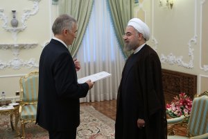 تقدیم استوارنامه سفیر جدید بلاروس