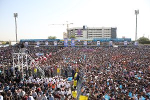دفتر رییس جمهوری از استقبال گسترده و پرشور مردم استان قزوین از کاروان دولت تدبیر و امید تقدیر کرد/نوید تبدیل استان قزوین به یکی از قطب های تولید محصولات کشاورزی و صنعتی  