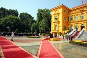 استقبال رسمی رییس جمهور ویتنام از رییس جمهوری اسلامی ایران