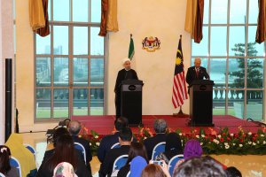 نشست خبری مشترک با نخست وزیر مالزی