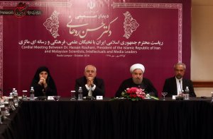 دیدار با نخبگان علمی ، فرهنگی و رسانه ای  مالزی