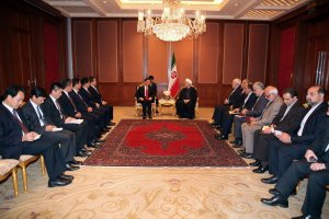 ایران و چین از فرصت های پسا برجام برای تحقق روابط راهبردی بهره بگیرند/ تاکید بر تنظیم جهت گیری روابط برای تحقق برنامه جامع 25 ساله همکاریها