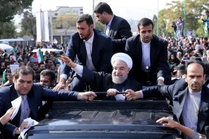 استقبال مردم خونگرم و مهمان نواز استان مرکزی از کاروان تدبیر و امید 