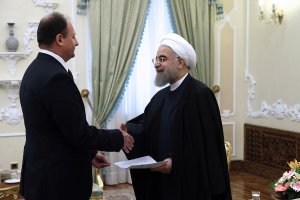 تقدیم استوارنامه سفیر اکردیته مولداوی