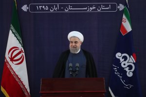  رییس‌ جمهوری در مراسم افتتاح طرح‌های توسعه میادین نفتی غرب کارون