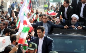 استقبال به یادماندنی مردم استان البرز از رییس‌ جمهوری 