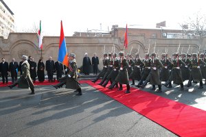 استقبال رسمی رییس جمهوری ارمنستان از دکتر روحانی