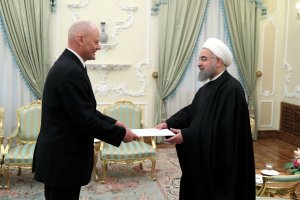 تقدیم استوارنامه سفیر آلمان