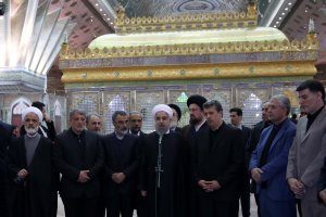 ادای احترام به مقام شامخ امام خمینی و حضرت آیت الله هاشمی رفسنجانی