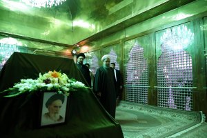 تجدید میثاق  دکتر روحانی و اعضای هیات دولت با آرمان های بنیانگذار کبیر جمهوری اسلامی ایران و شهیدان