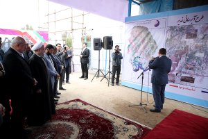 بازدید دکتر روحانی از تصفیه خانه آب شماره ٢ اهواز/ بهره برداری از ژنراتور تامین برق اضطراری تاسیسات آب شرب اهواز/ تامین آب شهر اهواز در صورت قطع برق