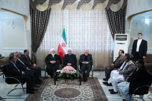 ارتباط با همسایگان برای جمهوری اسلامی ایران از اهمیت بسیار زیادی برخوردار است/در نشست اسلام آباد،  افق 2030 سازمان اکو مورد بحث قرار می‌گیرد / دیدار با مقامهای ارشد شرکت کننده در اجلاس 