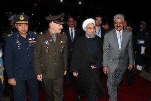 دکتر روحانی اسلام آباد را به مقصد تهران ترک کرد