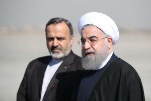 توسعه شرق کشور برای دولت از اهمیت زیادی برخوردار است/شرکت در همایش بین المللی روز شهید از جمله اهداف سفر به مشهد