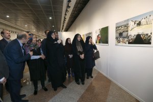 خانم مولاوردی در افتتاح نمایشگاه عکس زنان ایران در برج میلاد