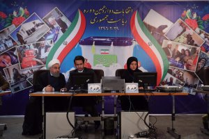 دکتر روحانی در دوازدهمین دوره انتخابات ریاست جمهوری ثبت نام کرد/ بازدید رییس جمهور از ستاد انتخابات کشور