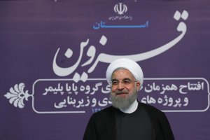   افتتاح همزمان 17 طرح و پروژه صنعتی و زیربنایی در  استان قزوین