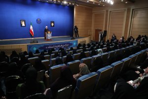 ضیافت افطار با فعالان حوزه زنان و خانواده