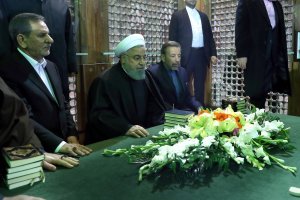 دکتر روحانی در حرم مطهر امام خمینی (ره)