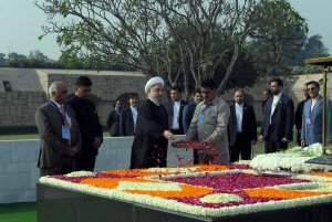 ادای احترام به ماهاتما گاندی رهبر فقید هند