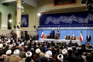 دکتر روحانی در دیدار مسئولان نظام، سفیران کشورهای اسلامی و اقشار مختلف مردم با رهبر معظم انقلاب اسلامی