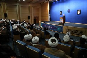 دیدار با علما و روحانیون