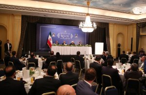 دیدار صمیمی با ایرانیان مقیم اتریش